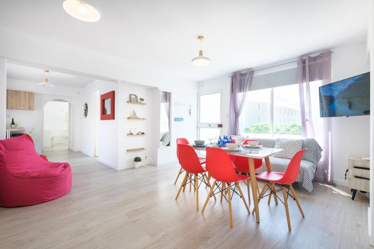 Seaview 3 Bedroom Kings Road Penthouse * Pafos