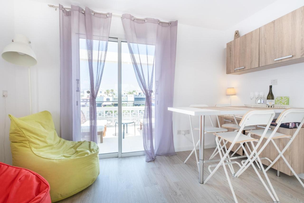 Seaview 3 Bedroom Kings Road Penthouse Apartament Pafos